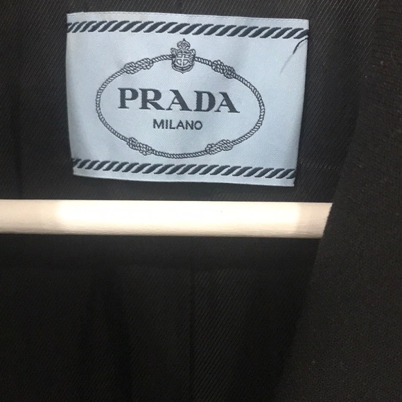 Prada Milano 100% Virgin Wool Coat - Picture 4 of 10